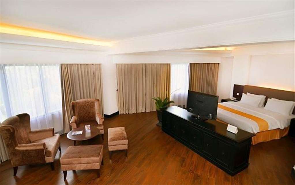 Kyriad Bumiminang Hotel Padang  Cameră foto